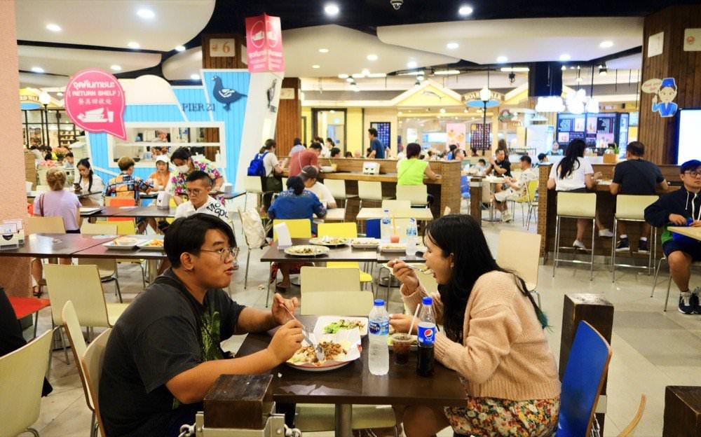 20 曼谷BTS Asok Terminal 21 5樓平價美食廣場
