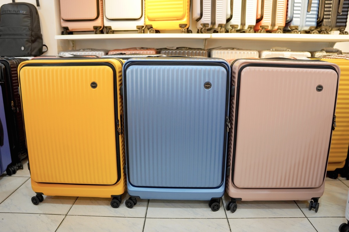 12 blackboxtyr suitcase taoyuan