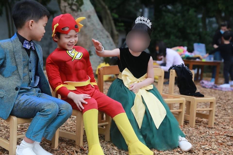 【希6Y2M】幼兒園畢業典禮提前辦，準備上小學了！！