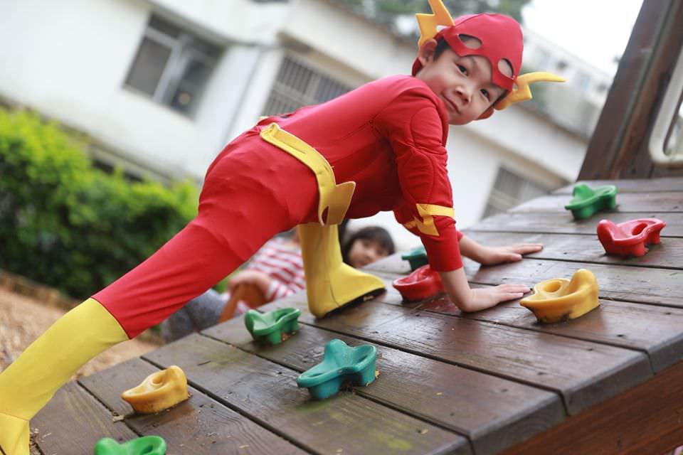 【希6Y2M】幼兒園畢業典禮提前辦，準備上小學了！！