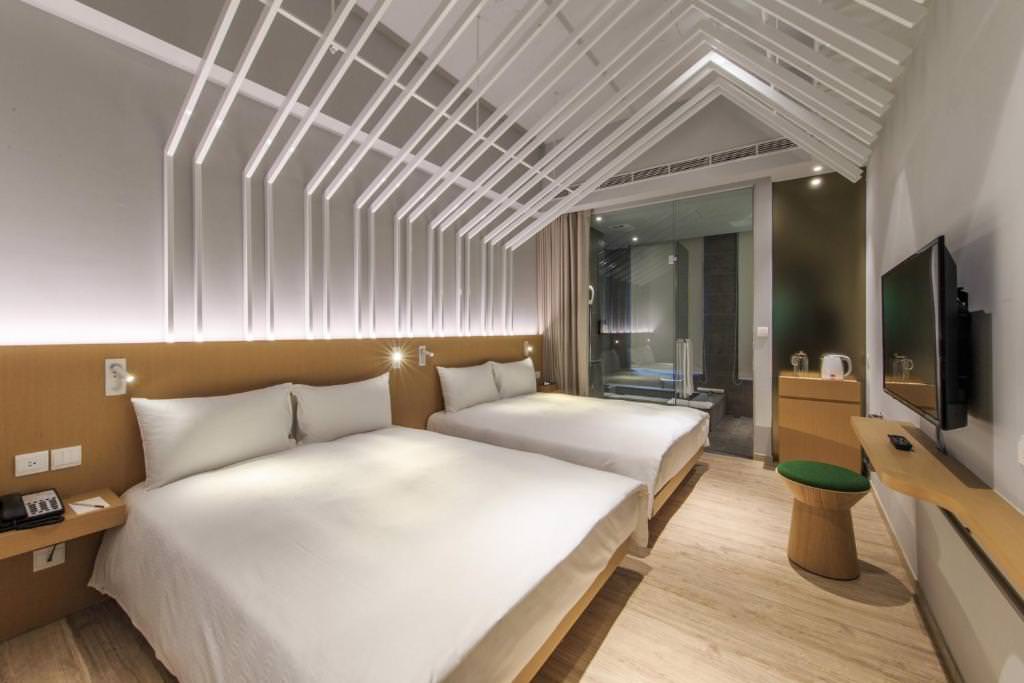 【宜蘭飯店推薦】精選五間礁溪泳池親子飯店住宿名單｜品文旅｜誠闊｜捷絲旅｜川湯春天溫泉酒店｜平價.新開幕.高CP值.泡湯