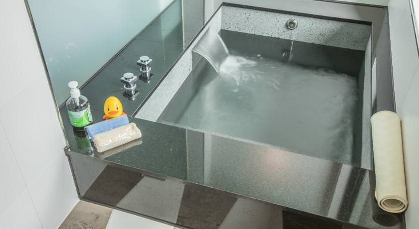 【宜蘭飯店推薦】精選五間礁溪泳池親子飯店住宿名單｜品文旅｜誠闊｜捷絲旅｜川湯春天溫泉酒店｜平價.新開幕.高CP值.泡湯