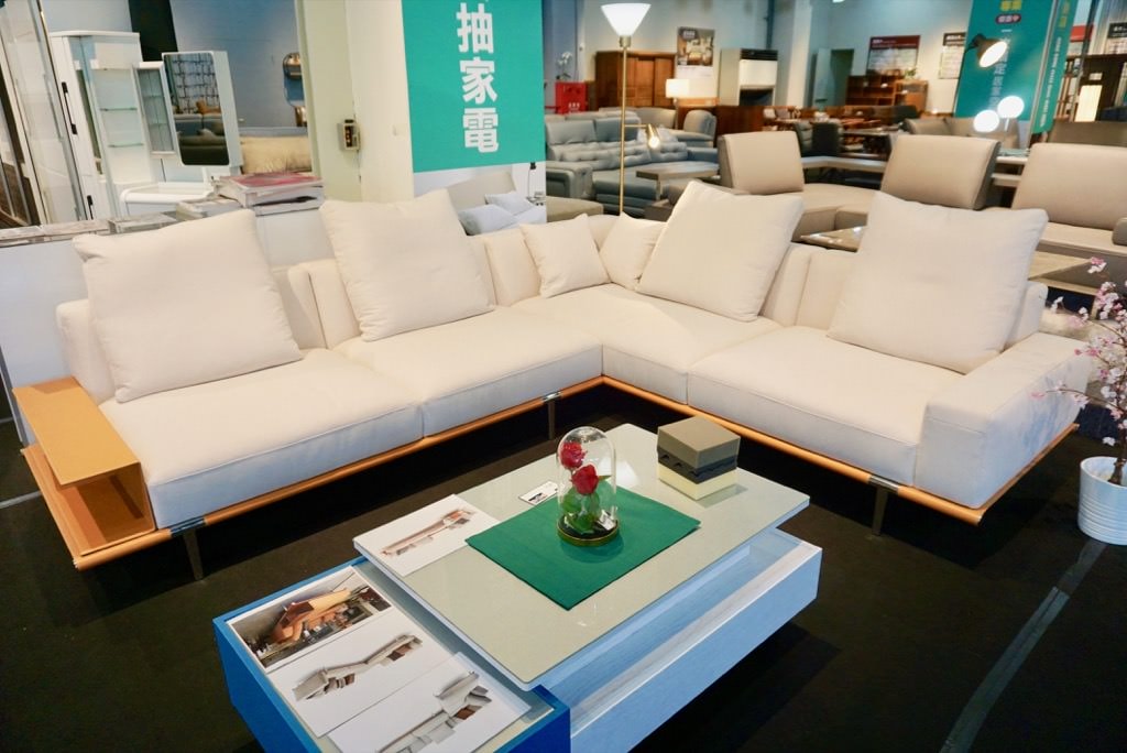 【新竹家具推薦】質感與實用兼具的品味空間，客製沙發、五星飯店床墊，MIT工廠直營｜保固期長！