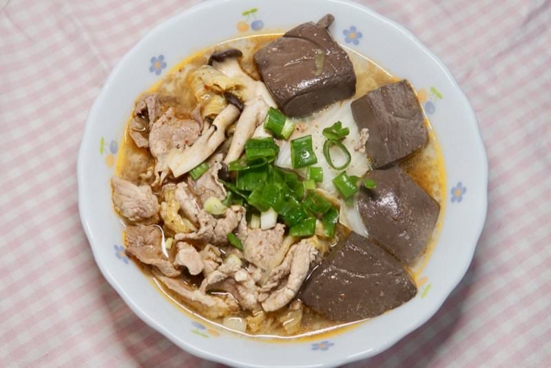千瓦金麻辣鴨血料理包｜一個人在家也可以獨享的麻辣鍋、滿滿中藥材與四川香麻辣滋味