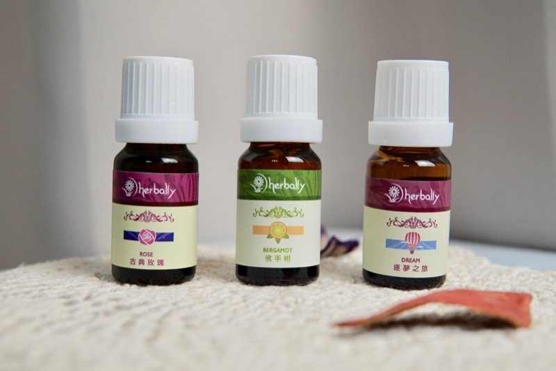 擴香儀推薦|herbally草本真情香氛擴香儀 居家空間質感與療癒心情的純精油推薦! - 第14張圖 擴香儀推薦|herbally草本真情香氛擴香儀 居家空間質感與療癒心情的純精油推薦!