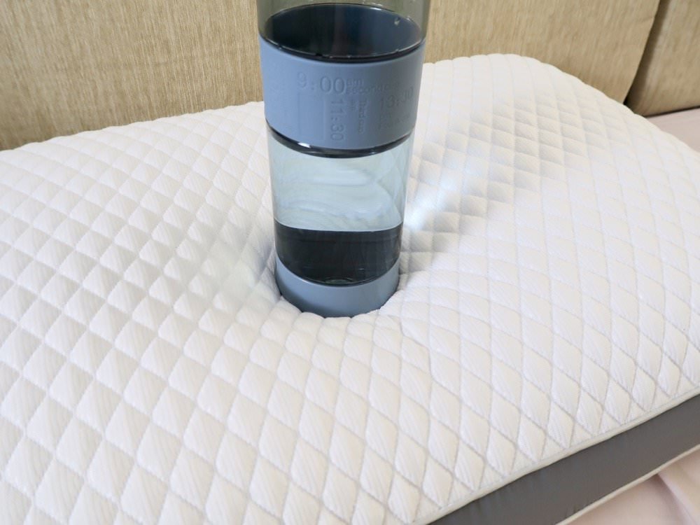 記憶枕推薦｜美夢雲鑽石護頸萬用記憶枕（枕頭30天安心試睡！)