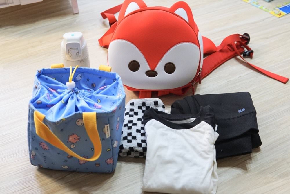 NOHOO諾狐兒童背包|超可愛幼兒園書包/外出後背包推薦!四種立體動物、減壓透氣背帶、好裝大空間 - 第12張圖 NOHOO諾狐兒童背包|超可愛幼兒園書包/外出後背包推薦!四種立體動物、減壓透氣背帶、好裝大空間