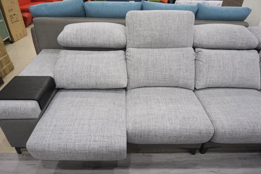 桃園傢俱行推薦。新和興家居－品質實在的客製化沙發、床墊、衣櫃平價家具！