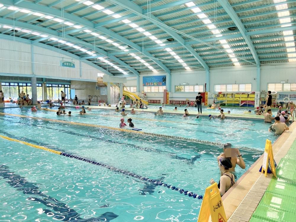 佳冬美樂地溫水游泳池｜兒童戲水樂園！漂漂河.快速滑水道.按摩池.烤箱蒸氣室.超好玩室外兒童泳池｜游泳免費停車.票價便宜！