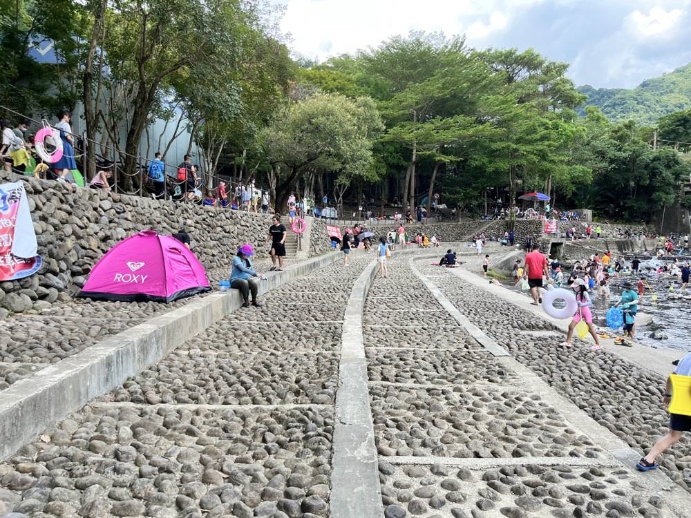 宇內溪戲水區｜夏季限定！有救生員的清涼天然溪流｜桃園玩水景點推薦！