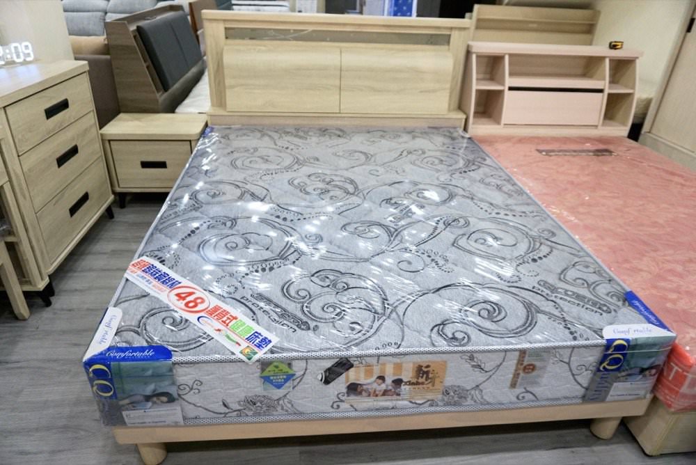 桃園傢俱行推薦。新和興家居－品質實在的客製化沙發、床墊、衣櫃平價家具！