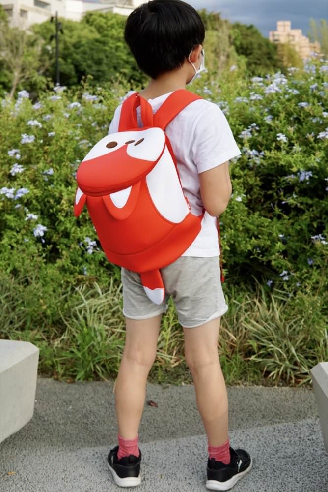 NOHOO諾狐兒童背包|超可愛幼兒園書包/外出後背包推薦!四種立體動物、減壓透氣背帶、好裝大空間 - 第10張圖 NOHOO諾狐兒童背包|超可愛幼兒園書包/外出後背包推薦!四種立體動物、減壓透氣背帶、好裝大空間