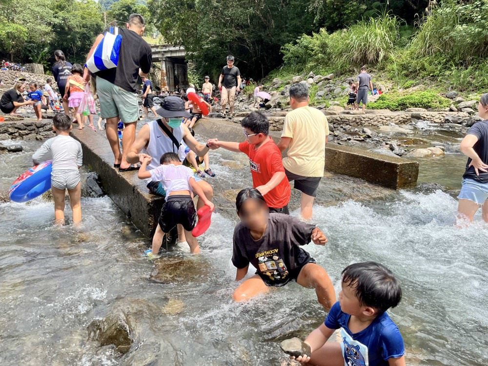 宇內溪戲水區｜夏季限定！有救生員的清涼天然溪流｜桃園玩水景點推薦！