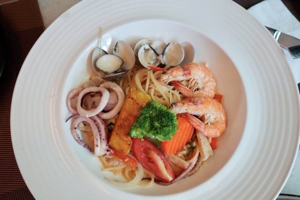 沃德先生烘培餐館｜質感氣氛、義大利麵與精緻美食，中壢不限時餐廳推薦！