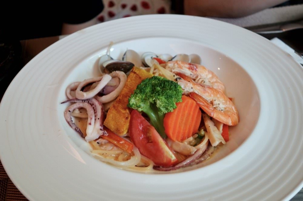 沃德先生烘培餐館｜質感氣氛、義大利麵與精緻美食，中壢不限時餐廳推薦！