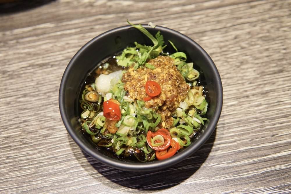 上官木桶鍋。中壢火鍋推薦｜頂級新鮮海鮮與超好吃和牛霜降肉片，肉控必吃火鍋推薦！(源自蘆洲正官)