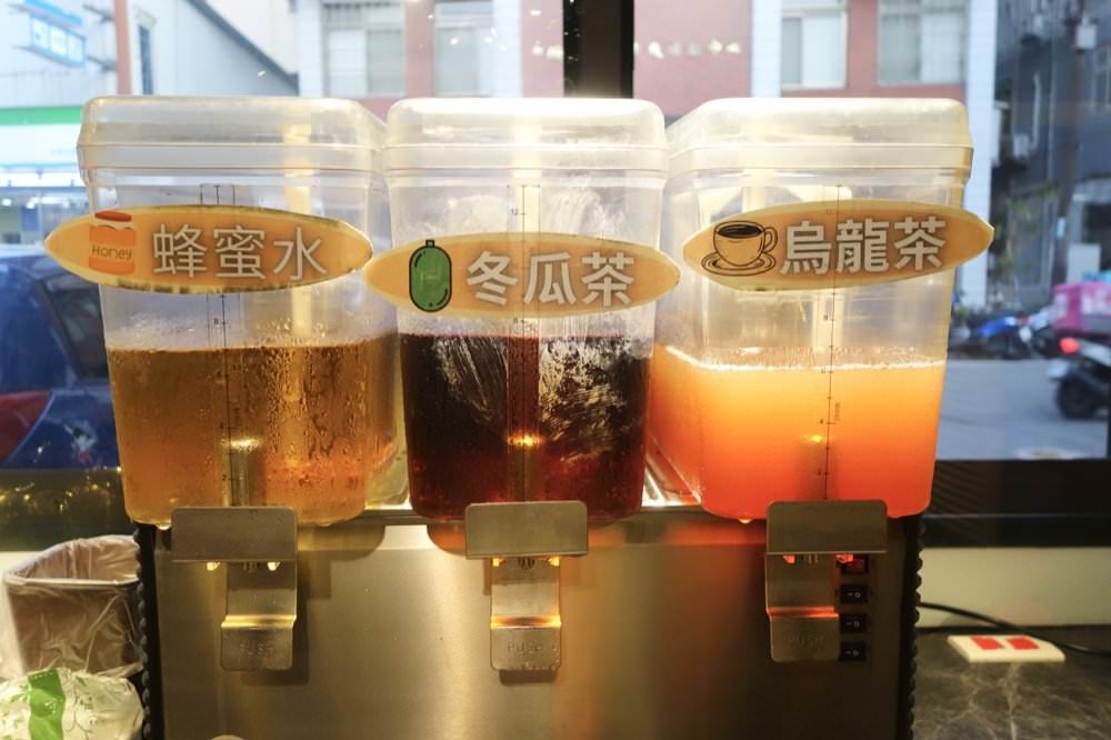 上官木桶鍋。中壢火鍋推薦｜頂級新鮮海鮮與超好吃和牛霜降肉片，肉控必吃火鍋推薦！(源自蘆洲正官)