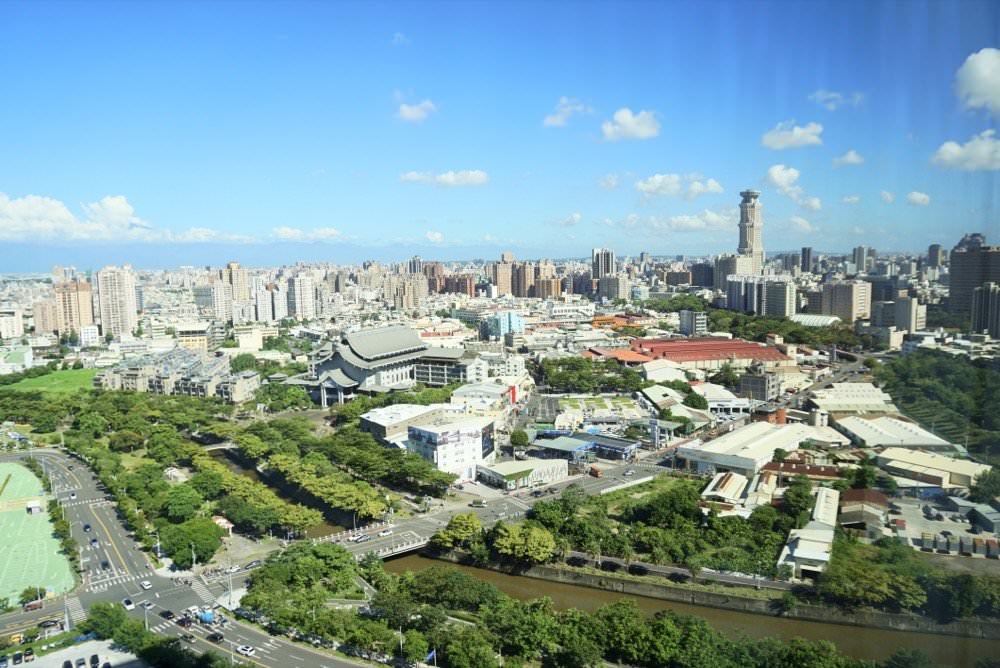 高雄萬豪酒店|必住新開幕飯店推薦!美味早餐按摩水療游泳池、超強健身房與兒童遊戲室&高空景觀行政酒廊!高雄親子飯店 - 第27張圖 高雄萬豪酒店|必住新開幕飯店推薦!美味早餐按摩水療游泳池、超強健身房與兒童遊戲室&高空景觀行政酒廊!高雄親子飯店