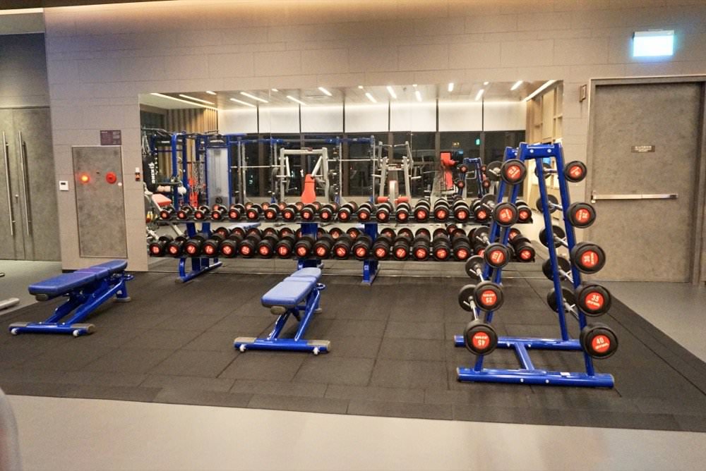 高雄萬豪酒店|必住新開幕飯店推薦!美味早餐按摩水療游泳池、超強健身房與兒童遊戲室&高空景觀行政酒廊!高雄親子飯店 - 第51張圖 高雄萬豪酒店|必住新開幕飯店推薦!美味早餐按摩水療游泳池、超強健身房與兒童遊戲室&高空景觀行政酒廊!高雄親子飯店