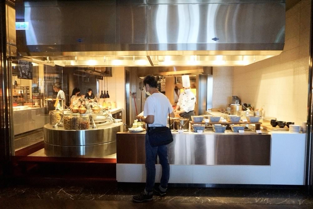 高雄萬豪酒店|必住新開幕飯店推薦!美味早餐按摩水療游泳池、超強健身房與兒童遊戲室&高空景觀行政酒廊!高雄親子飯店 - 第66張圖 高雄萬豪酒店|必住新開幕飯店推薦!美味早餐按摩水療游泳池、超強健身房與兒童遊戲室&高空景觀行政酒廊!高雄親子飯店