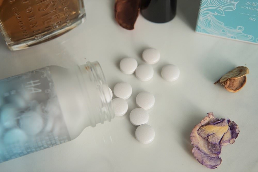 HA保養。水玻蛋潤珍珠錠，鎖水保濕輕鬆養成彈潤透明美肌！(敏感肌適用)