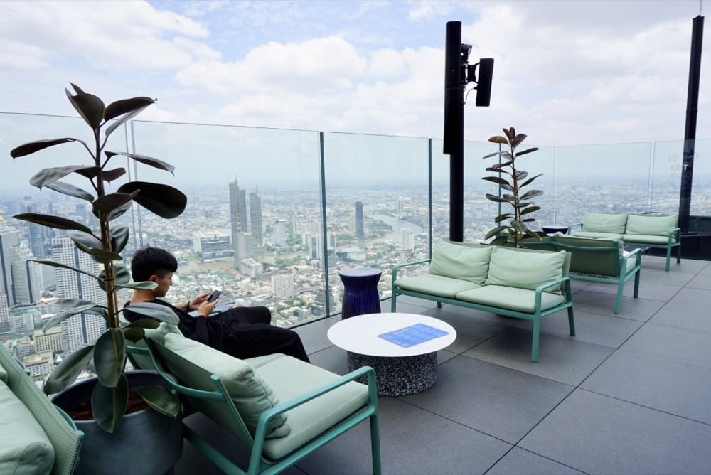 21 曼谷大京都大廈King Power MahaNakhon透明玻璃天空步道