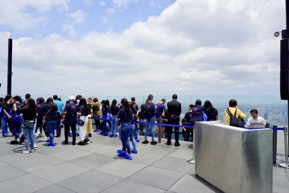 曼谷景點推薦｜王權大京都大廈King Power MahaNakhon(王權瑪哈納功大廈)。透明玻璃天空步道，78樓高空酒吧俯瞰曼谷風景