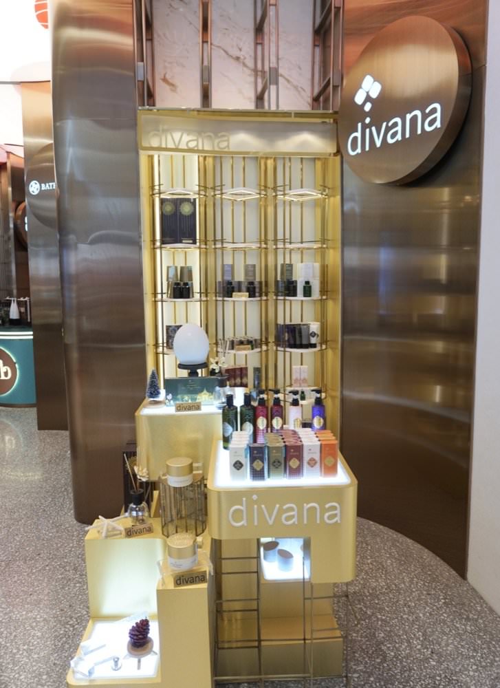 曼谷景點推薦｜王權大京都大廈King Power MahaNakhon(王權瑪哈納功大廈)。透明玻璃天空步道，78樓高空酒吧俯瞰曼谷風景