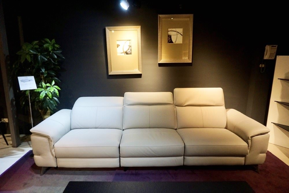 【新竹傢俱推薦】義大利nicoline進口電動沙發、單人電動沙發,高質感舒適享受、平價沃荷沙發到進口家具多種居家風格一次滿足-晶華傢俱 - 第14張圖 【新竹傢俱推薦】義大利nicoline進口電動沙發、單人電動沙發,高質感舒適享受、平價沃荷沙發到進口家具多種居家風格一次滿足-晶華傢俱