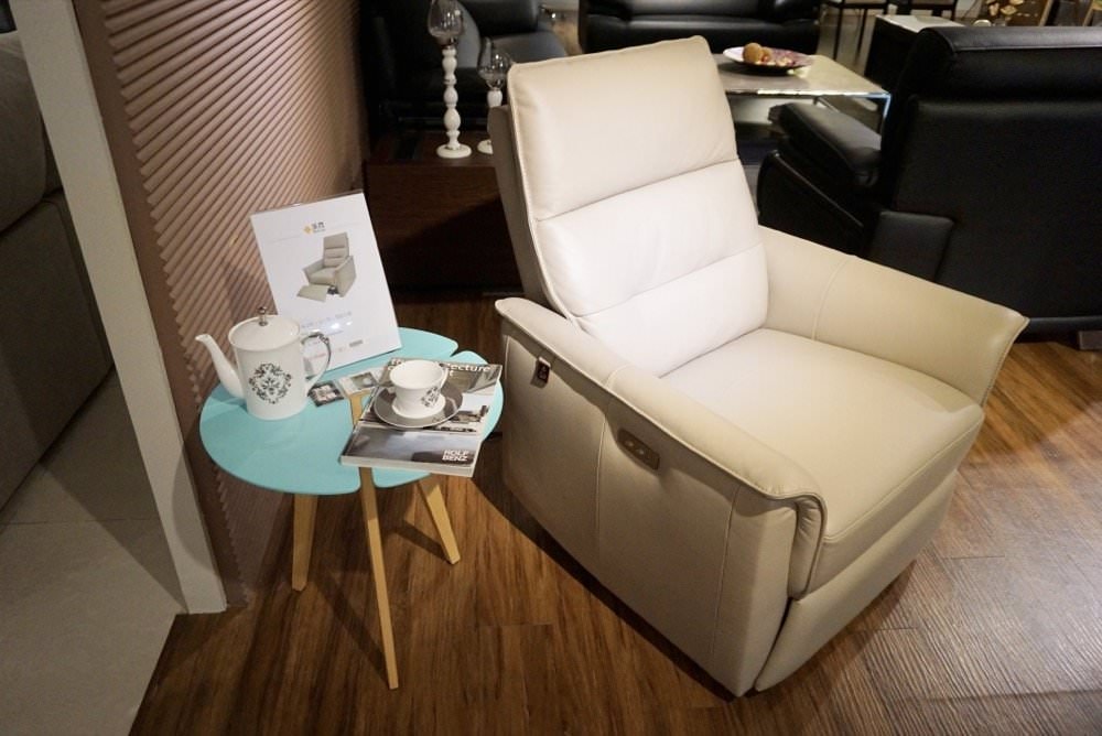 【新竹傢俱推薦】義大利nicoline進口電動沙發、單人電動沙發,高質感舒適享受、平價沃荷沙發到進口家具多種居家風格一次滿足-晶華傢俱 - 第30張圖 【新竹傢俱推薦】義大利nicoline進口電動沙發、單人電動沙發,高質感舒適享受、平價沃荷沙發到進口家具多種居家風格一次滿足-晶華傢俱