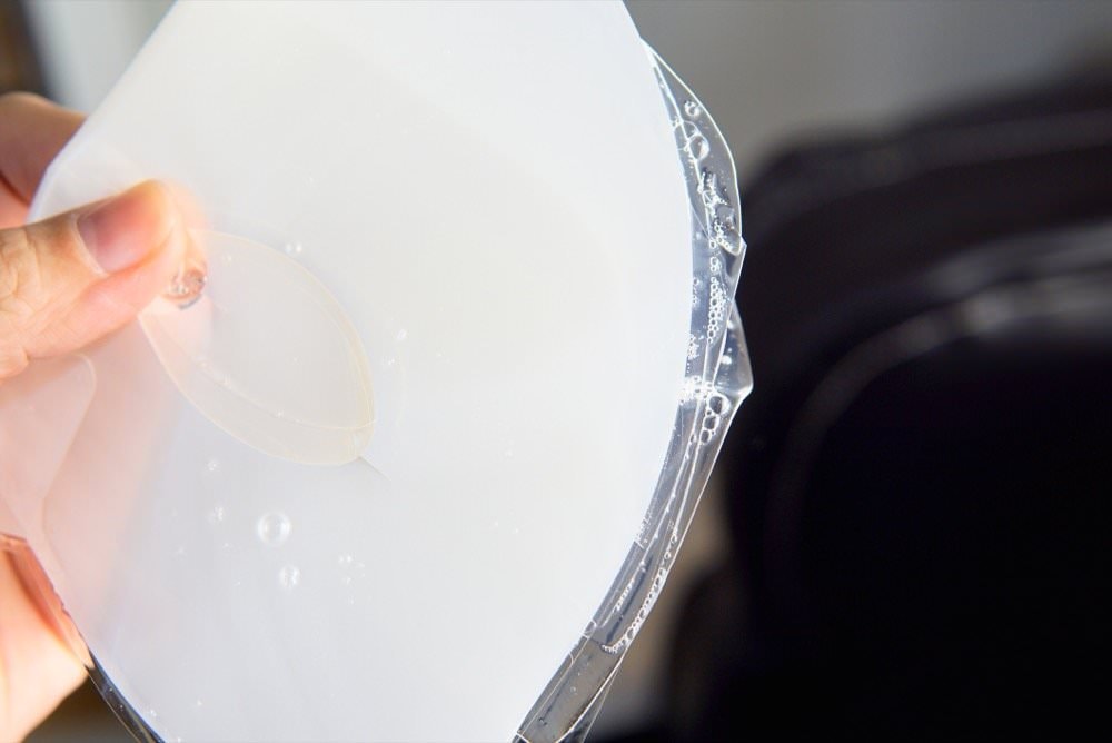 美容儀推薦｜CurrentBody Skin LED 光療面膜儀，超實用的抗老撫紋神器！(敏感肌可用)