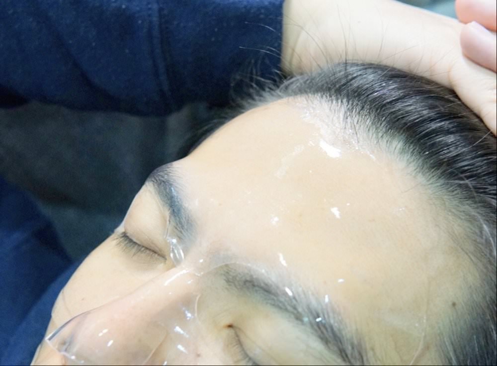 美容儀推薦｜CurrentBody Skin LED 光療面膜儀，超實用的抗老撫紋神器！(敏感肌可用)