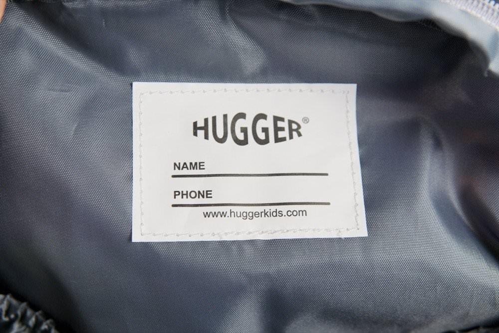 兒童背包推薦-英國HUGGER兒童背包,極輕耐重防潑水,旅行出遊超實用!還有可愛水壺與筆袋 - 第7張圖 兒童背包推薦-英國HUGGER兒童背包,極輕耐重防潑水,旅行出遊超實用!還有可愛水壺與筆袋