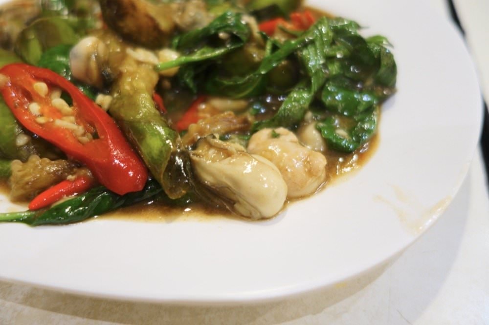 曼谷通羅宵夜美食｜55 Pochana 泰式料理！開到凌晨的泰國在地熱炒店！