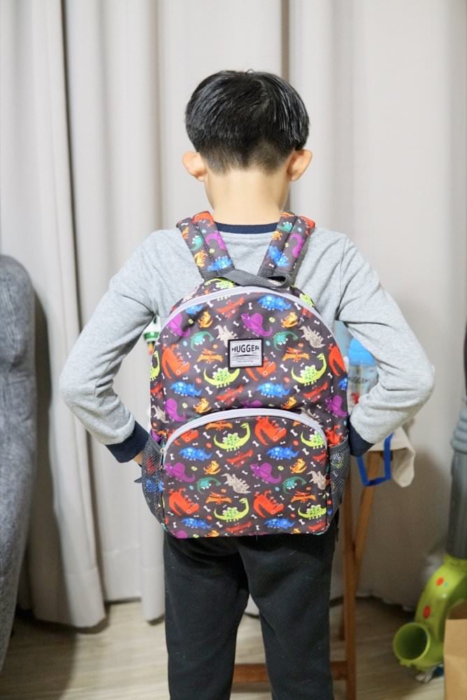 兒童背包推薦-英國HUGGER兒童背包,極輕耐重防潑水,旅行出遊超實用!還有可愛水壺與筆袋 - 第16張圖 兒童背包推薦-英國HUGGER兒童背包,極輕耐重防潑水,旅行出遊超實用!還有可愛水壺與筆袋