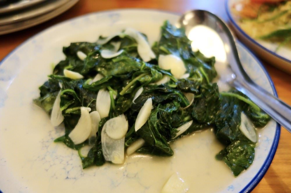 曼谷通羅美食｜網美咖啡廳Mareeji Cafe & Casual Dining！超夠味的泰式料理與質感好拍照室內空間(BTS Thong Lo)