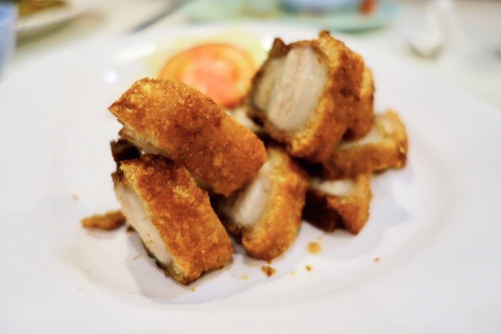 曼谷通羅宵夜美食｜55 Pochana 泰式料理！開到凌晨的泰國在地熱炒店！