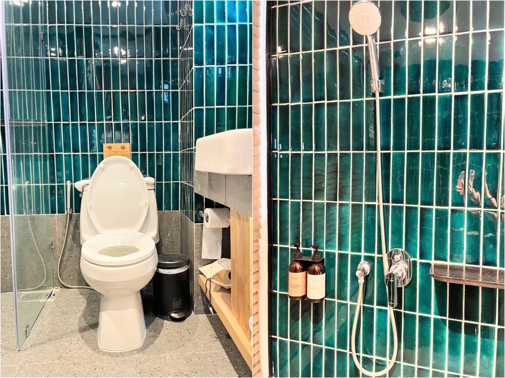 曼谷飯店推薦｜卡拉羅姆飯店KaRaARom Hotel文青設計質感平價飯店(近BTS通羅站)，附頂樓泳池.健身房.撞球檯.洗衣機！