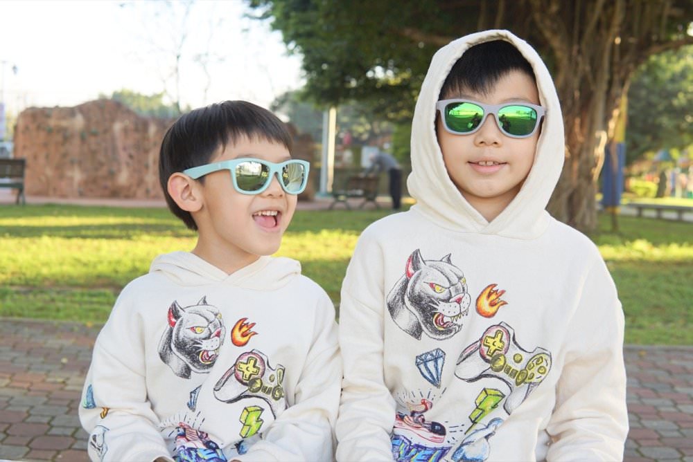 02 兒童藍光眼鏡、抗UV太陽眼鏡推薦－美國Babiators飛行寶寶