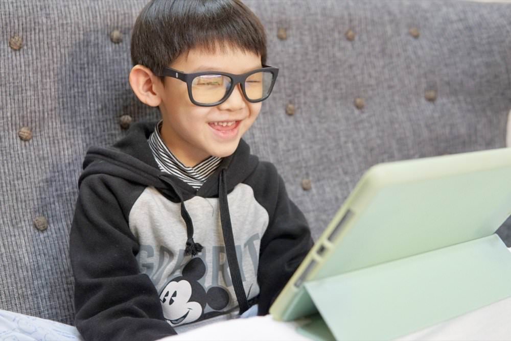 兒童藍光眼鏡、抗UV太陽眼鏡推薦-美國Babiators飛行寶寶(限時折扣優惠) - 第8張圖 兒童藍光眼鏡、抗UV太陽眼鏡推薦-美國Babiators飛行寶寶(限時折扣優惠)