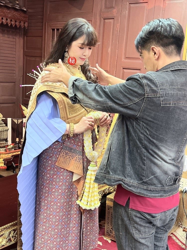 曼谷【泰服租借拍攝】Thai Style Studio｜傳統服飾變身泰劇人物！MBK Center室內攝影棚