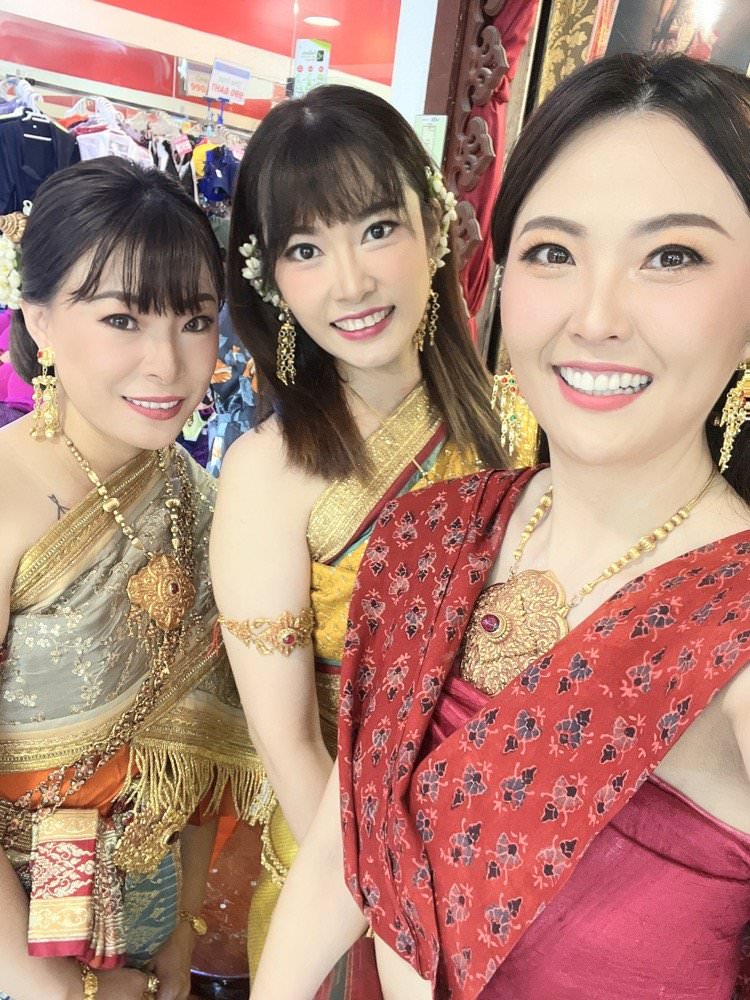 曼谷【泰服租借拍攝】Thai Style Studio｜傳統服飾變身泰劇人物！MBK Center室內攝影棚
