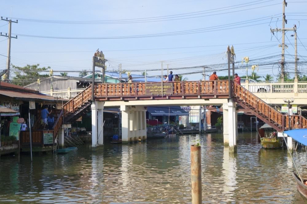 曼谷近郊景點|安帕瓦水上市場 Amphawa Floating Market 週末市集,搭船到紅樹林看螢火蟲! - 第22張圖 曼谷近郊景點|安帕瓦水上市場 Amphawa Floating Market 週末市集,搭船到紅樹林看螢火蟲!