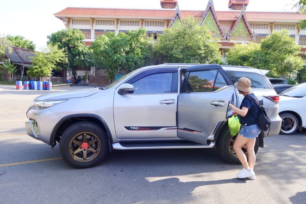 【曼谷水上市場推薦】美功鐵道市場、安帕瓦水上市場一日遊!曼谷近郊一日遊景點包車旅行 - 第3張圖 【曼谷水上市場推薦】美功鐵道市場、安帕瓦水上市場一日遊!曼谷近郊一日遊景點包車旅行