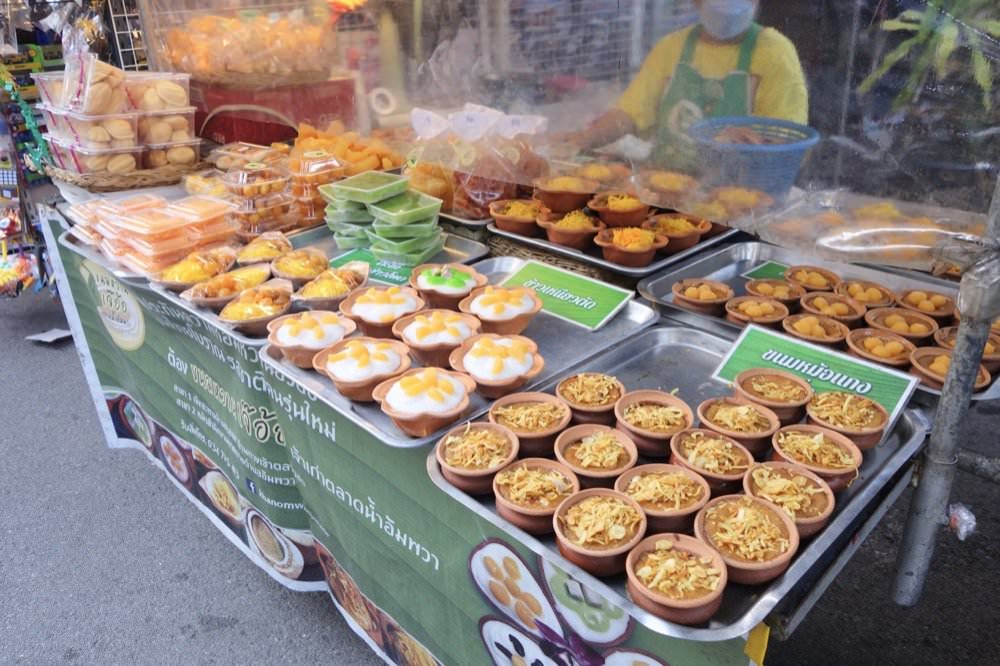 曼谷近郊景點|安帕瓦水上市場 Amphawa Floating Market 週末市集,搭船到紅樹林看螢火蟲! - 第12張圖 曼谷近郊景點|安帕瓦水上市場 Amphawa Floating Market 週末市集,搭船到紅樹林看螢火蟲!