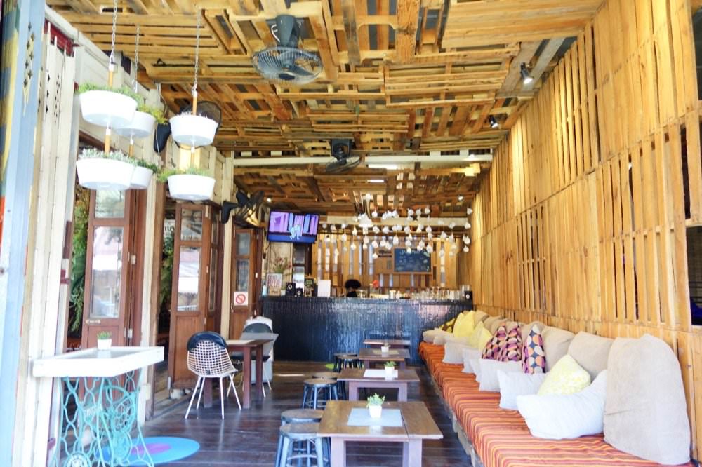 曼谷近郊景點|安帕瓦水上市場 Amphawa Floating Market 週末市集,搭船到紅樹林看螢火蟲! - 第37張圖 曼谷近郊景點|安帕瓦水上市場 Amphawa Floating Market 週末市集,搭船到紅樹林看螢火蟲!