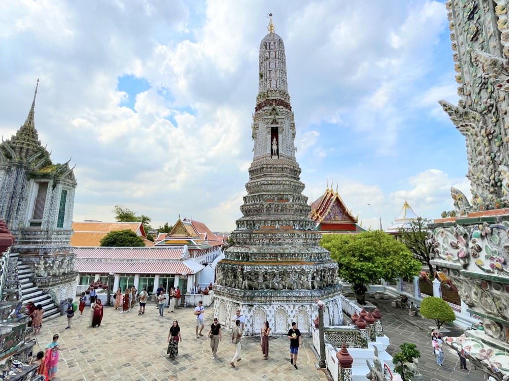 曼谷必去景點【黎明寺(鄭王廟)】|河畔最美寺廟古蹟,泰國的艾菲爾鐵塔!(門票與搭船交通.計程車資資訊) - 第26張圖 曼谷必去景點【黎明寺(鄭王廟)】|河畔最美寺廟古蹟,泰國的艾菲爾鐵塔!(門票與搭船交通.計程車資資訊)