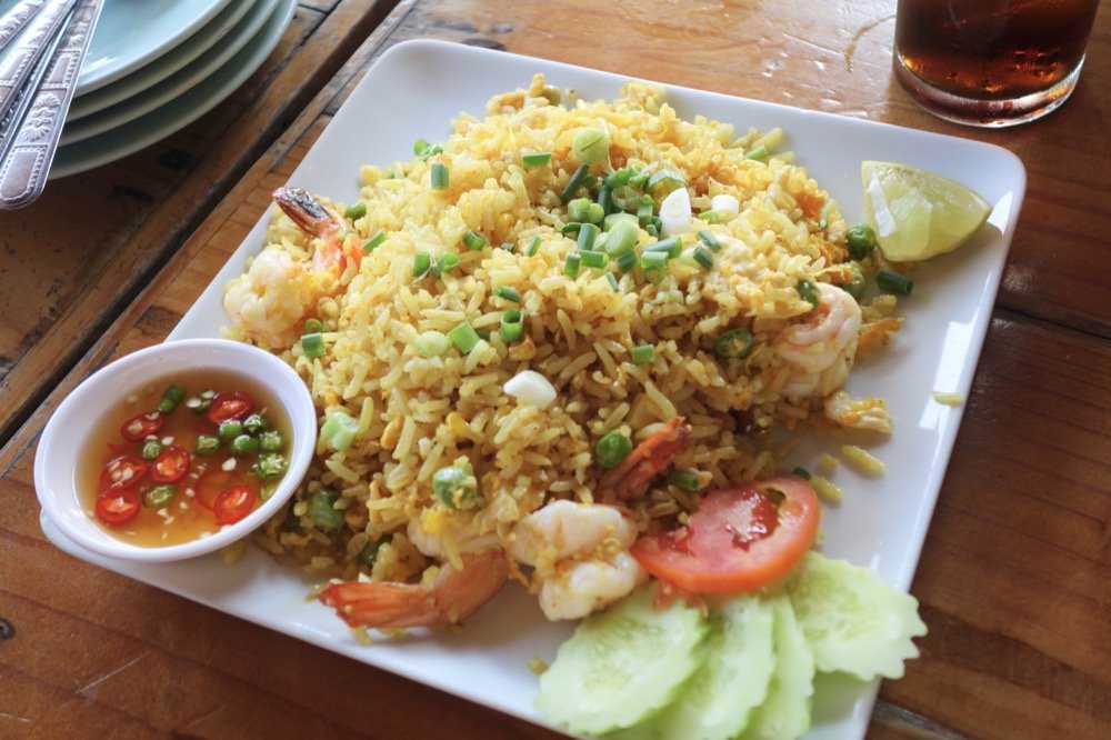 曼谷近郊景點|安帕瓦水上市場 Amphawa Floating Market 週末市集,搭船到紅樹林看螢火蟲! - 第29張圖 曼谷近郊景點|安帕瓦水上市場 Amphawa Floating Market 週末市集,搭船到紅樹林看螢火蟲!