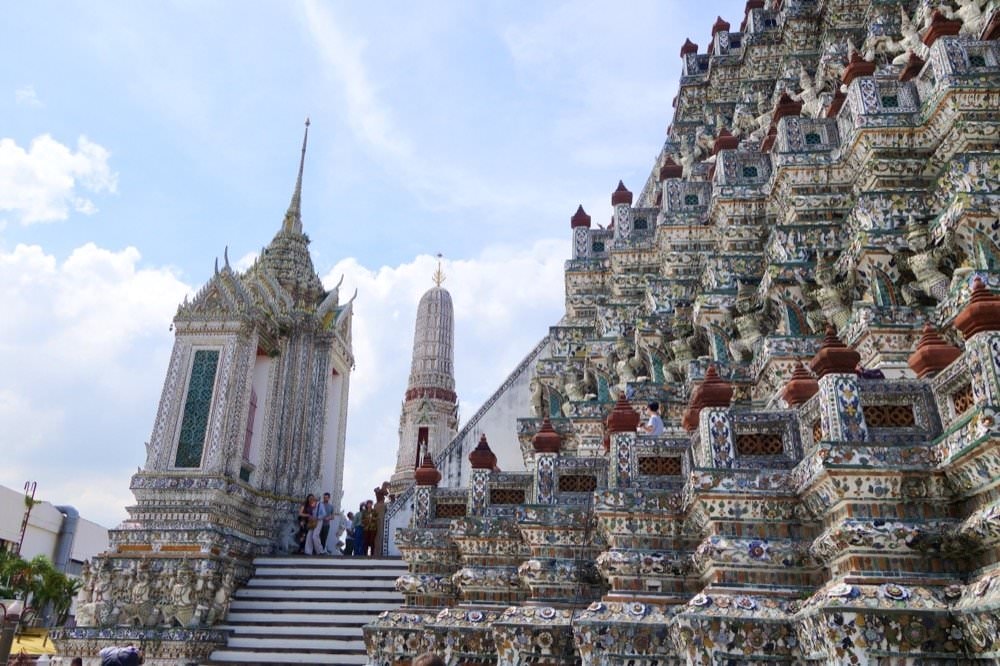 曼谷必去景點【黎明寺(鄭王廟)】|河畔最美寺廟古蹟,泰國的艾菲爾鐵塔!(門票與搭船交通.計程車資資訊) - 第42張圖 曼谷必去景點【黎明寺(鄭王廟)】|河畔最美寺廟古蹟,泰國的艾菲爾鐵塔!(門票與搭船交通.計程車資資訊)