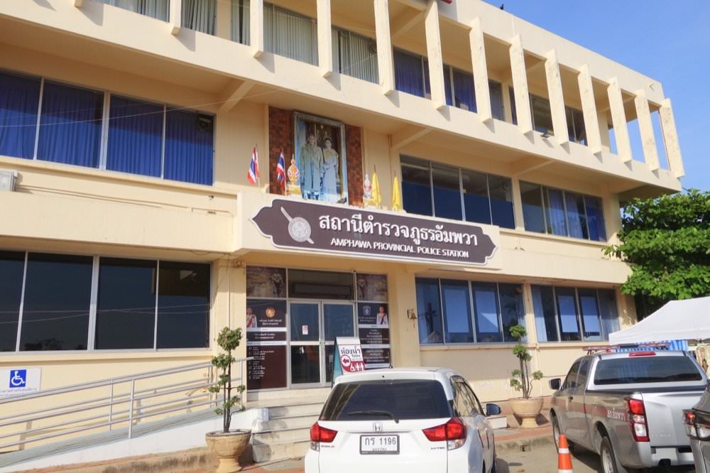 【曼谷水上市場推薦】美功鐵道市場、安帕瓦水上市場一日遊!曼谷近郊一日遊景點包車旅行 - 第26張圖 【曼谷水上市場推薦】美功鐵道市場、安帕瓦水上市場一日遊!曼谷近郊一日遊景點包車旅行